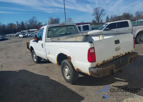 2011 Ford F-250 Xl z USA, uszkodzony, nr VIN 1FTBF2B62BEC37454